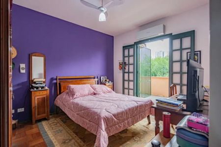Casa à venda com 250m², 3 quartos e 3 vagas