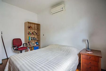 Casa à venda com 250m², 3 quartos e 3 vagas