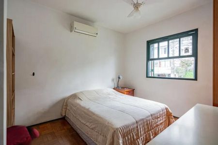Casa à venda com 250m², 3 quartos e 3 vagas