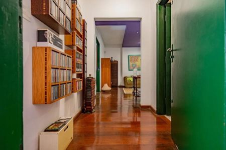 Casa à venda com 250m², 3 quartos e 3 vagas
