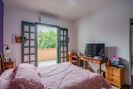 Casa à venda com 250m², 3 quartos e 3 vagas
