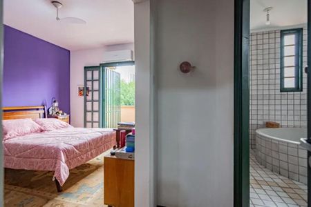 Casa à venda com 250m², 3 quartos e 3 vagas