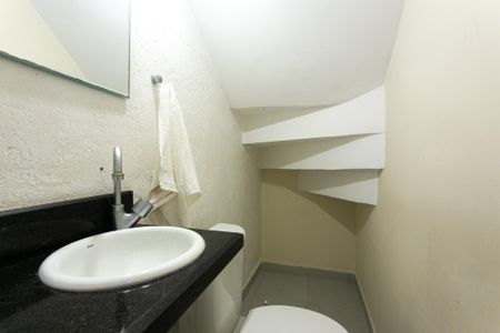 Casa de condomínio à venda com 70m², 2 quartos e 4 vagas Casa de condomínio à venda com 70m², 2 quartos e 4 vagasLavabo