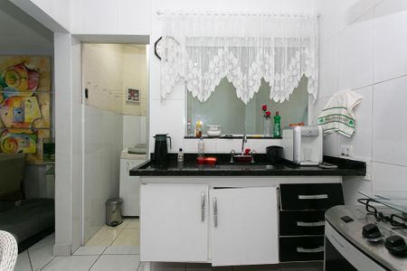 Casa de condomínio à venda com 70m², 2 quartos e 4 vagas Casa de condomínio à venda com 70m², 2 quartos e 4 vagasCozinha