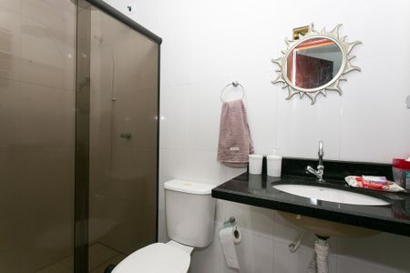 Casa de condomínio à venda com 70m², 2 quartos e 4 vagas Casa de condomínio à venda com 70m², 2 quartos e 4 vagasBanheiro da Suíte 2