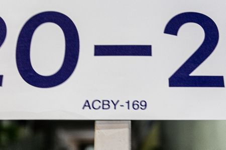 Casa de condomínio à venda com 70m², 2 quartos e 4 vagas Casa de condomínio à venda com 70m², 2 quartos e 4 vagasplaca ACBY-169