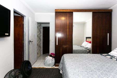 Casa de condomínio à venda com 70m², 2 quartos e 4 vagas Casa de condomínio à venda com 70m², 2 quartos e 4 vagasSuíte 1