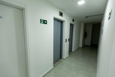 Apartamento para alugar com 50m², 2 quartos e 1 vagaHALL DOS ELEVADORES