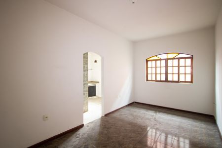 Sala de casa para alugar com 2 quartos, 70m² em Trindade, São Gonçalo
