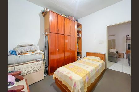 Casa à venda com 200m², 4 quartos e 3 vagas Casa à venda com 200m², 4 quartos e 3 vagasQuarto 2 (Casa 2)