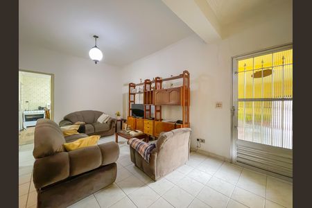 Casa à venda com 200m², 4 quartos e 3 vagas Casa à venda com 200m², 4 quartos e 3 vagasSala (Casa 2)