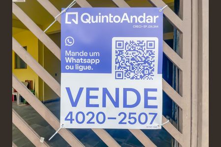 Casa à venda com 200m², 4 quartos e 3 vagas Casa à venda com 200m², 4 quartos e 3 vagasPlaca