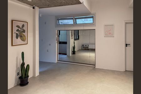 Apartamento para alugar com 220m², 3 quartos e sem vaga Apartamento para alugar com 220m², 3 quartos e sem vagaSala