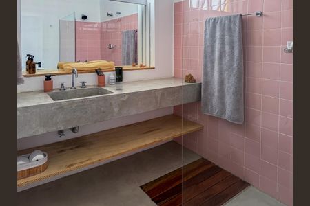 Apartamento para alugar com 220m², 3 quartos e sem vaga Apartamento para alugar com 220m², 3 quartos e sem vagaBanheiro