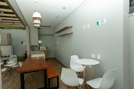 Apartamento para alugar com 51m², 2 quartos e 1 vaga Apartamento para alugar com 51m², 2 quartos e 1 vagaCHURRASQUEIRA