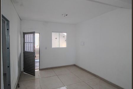 Casa para alugar com 53m², 2 quartos e 1 vaga Casa para alugar com 53m², 2 quartos e 1 vagaSala/Cozinha