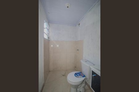 Banheiro de casa para alugar com 2 quartos, 53m² em Cecília, Viamão