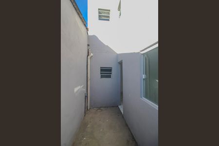 Casa para alugar com 53m², 2 quartos e 1 vaga Casa para alugar com 53m², 2 quartos e 1 vagaQuintal