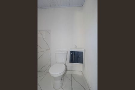 Casa para alugar com 53m², 2 quartos e 1 vaga Casa para alugar com 53m², 2 quartos e 1 vagaBanheiro