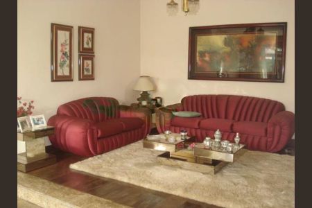 Casa à venda com 702m², 4 quartos e 8 vagas