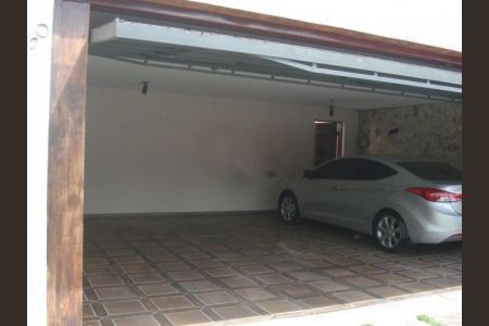 Casa à venda com 702m², 4 quartos e 8 vagas