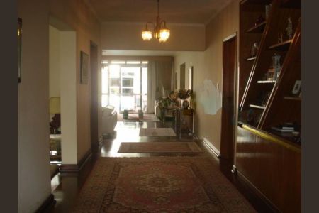 Casa à venda com 702m², 4 quartos e 8 vagas