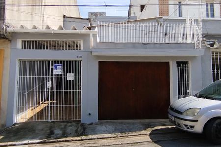 Casa para alugar com 144m², 3 quartos e 2 vagas Casa para alugar com 144m², 3 quartos e 2 vagasFachada + Placa