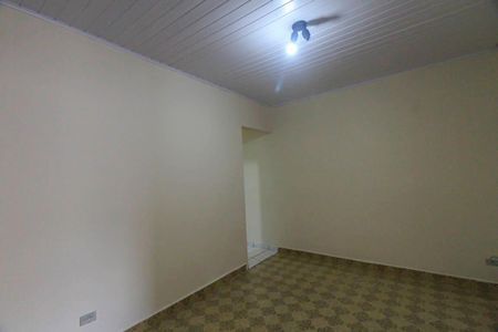 Casa para alugar com 144m², 3 quartos e 2 vagas Casa para alugar com 144m², 3 quartos e 2 vagasSala
