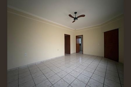 Sala de casa para alugar com 3 quartos, 259m² em Subsetor Norte - 1 (n-1), Ribeirão Preto