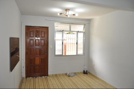 Casa para alugar com 2 quartos, 75m² em Cavalcanti, Rio de Janeiro
