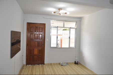 Casa para alugar com 2 quartos, 75m² em Cavalcanti, Rio de Janeiro