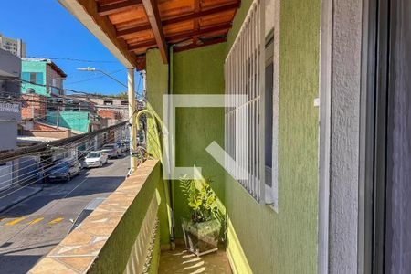 Casa à venda com 224m², 6 quartos e 2 vagasCasa 02 - Detalhe - Varanda