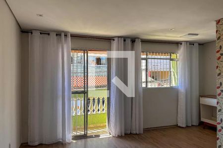 Casa à venda com 224m², 6 quartos e 2 vagasCasa 02 - Detalhe - Sala