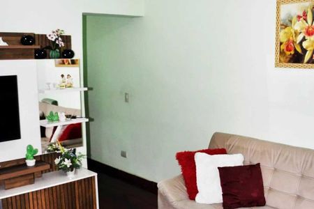 Casa à venda com 224m², 6 quartos e 2 vagasCasa 01 - Detalhe - Sala
