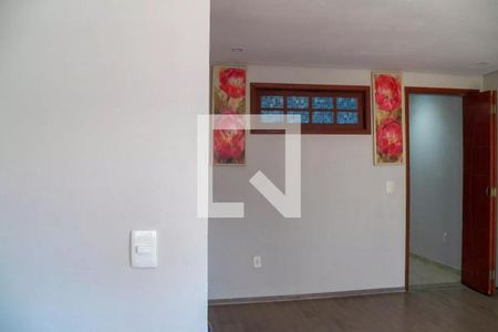 Casa à venda com 224m², 6 quartos e 2 vagasCasa 02 - Detalhe - Sala
