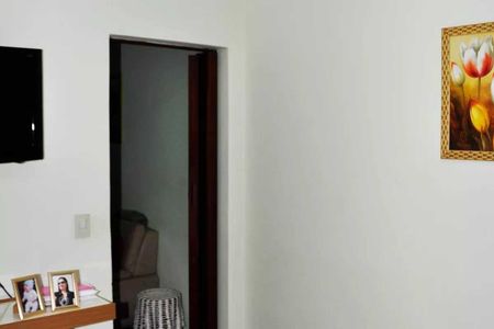 Casa à venda com 224m², 6 quartos e 2 vagasCasa 01 - Detalhe - Quarto 01