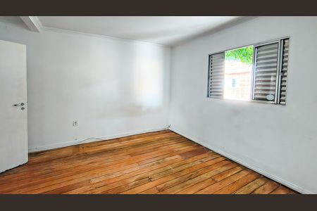 Quarto de casa para alugar com 1 quarto, 60m² em Jardim Tanay, São Paulo