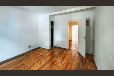 Quarto de casa para alugar com 1 quarto, 60m² em Jardim Tanay, São Paulo