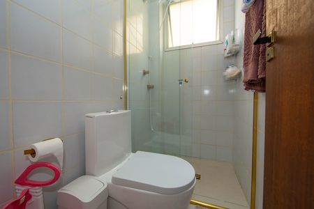 Apartamento à venda com 90m², 3 quartos e 1 vaga Apartamento à venda com 90m², 3 quartos e 1 vagaBanheiro social