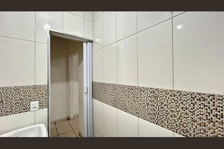Banheiro de casa para alugar com 1 quarto, 49m² em Vila Marilda, Guarulhos