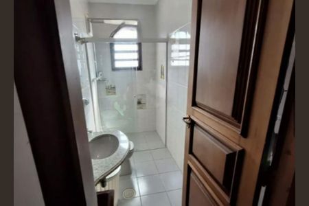 Casa à venda com 4 quartos, 289m² em Vila Carrão, São Paulo