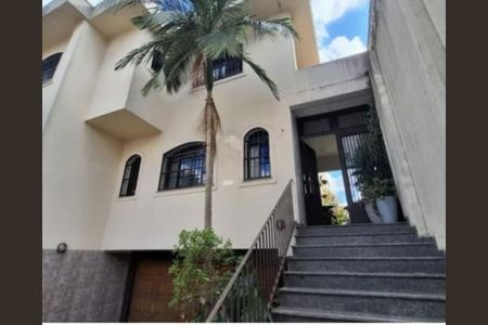 Casa à venda com 289m², 4 quartos e 5 vagas