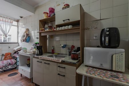 Apartamento à venda com 59m², 2 quartos e sem vaga Apartamento à venda com 59m², 2 quartos e sem vagaCozinha e Área de Serviço