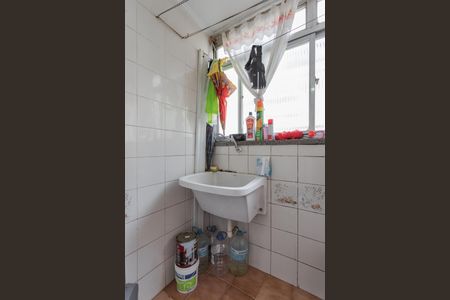 Apartamento à venda com 59m², 2 quartos e sem vaga Apartamento à venda com 59m², 2 quartos e sem vagaCozinha e Área de Serviço