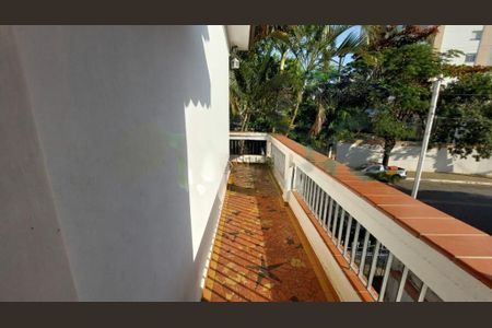 Casa à venda com 180m², 3 quartos e 5 vagas