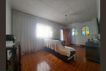 Casa à venda com 120m², 3 quartos e 3 vagas
