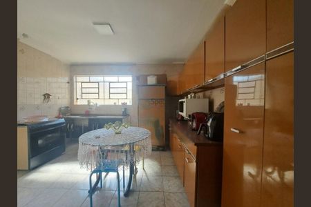Casa à venda com 120m², 3 quartos e 3 vagas