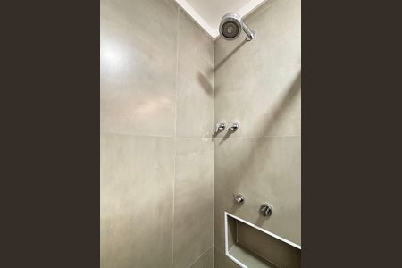 Apartamento à venda com 80m², 2 quartos e 1 vaga Apartamento à venda com 80m², 2 quartos e 1 vagaBanheiro