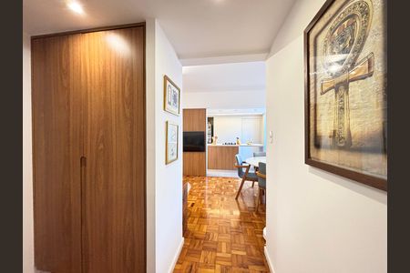 Apartamento à venda com 80m², 2 quartos e 1 vaga Apartamento à venda com 80m², 2 quartos e 1 vagaSala
