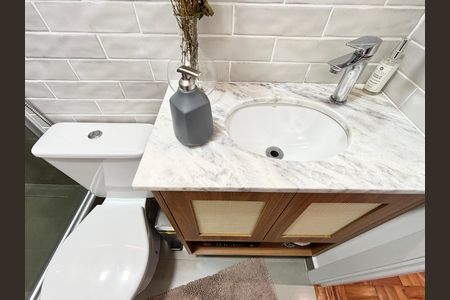 Apartamento à venda com 80m², 2 quartos e 1 vaga Apartamento à venda com 80m², 2 quartos e 1 vagaBanheiro